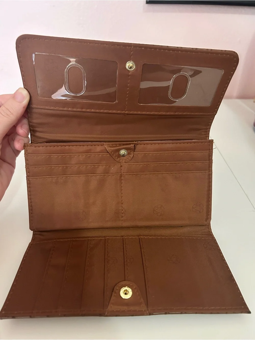 Designer inspired SafeKeeper organized wallet NWOT